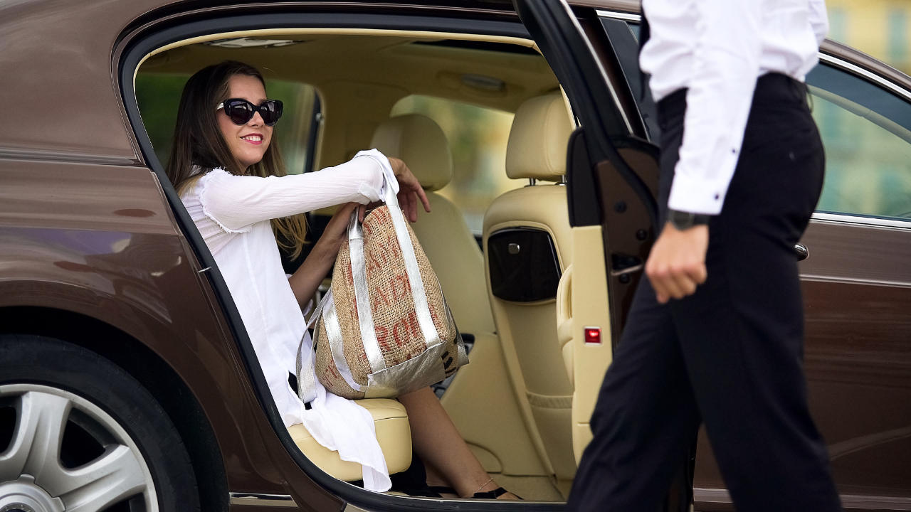 basal private car